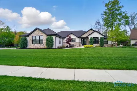 8440 E Woodland Trl, Findlay, OH 45840