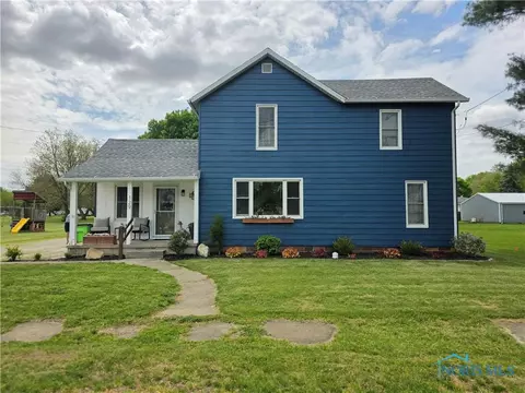 129 Stahl St, Bradner, OH 43406