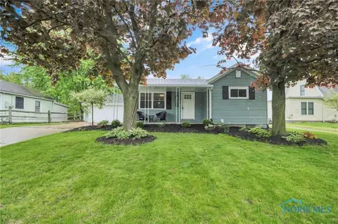 340 W 3rd St, Perrysburg, OH 43551