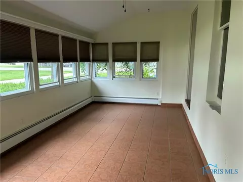 212 E Morenci St, Lyons, OH 43533 photo 7