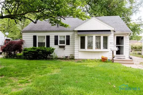 5952 Acoma Dr, Toledo, OH 43623
