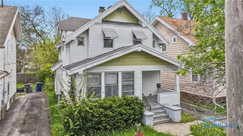 4116 Mayfield Dr, Toledo, OH 43612