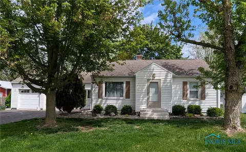 206 Fulton Rd, Montpelier, OH 43543