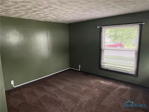 215 E Bryan St, Bryan, OH 43506 photo 15