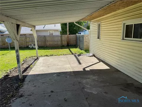 215 E Bryan St, Bryan, OH 43506 photo 10