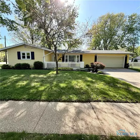 2211 Orchard Hills Blvd, Toledo, OH 43615