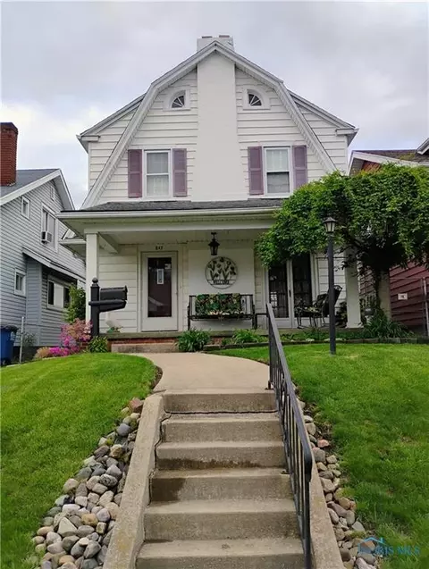 217 Raymer Blvd, Toledo, OH 43605