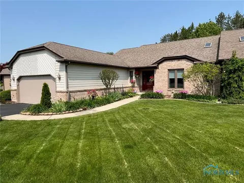 10262 Rue Du Lac, Whitehouse, OH 43571