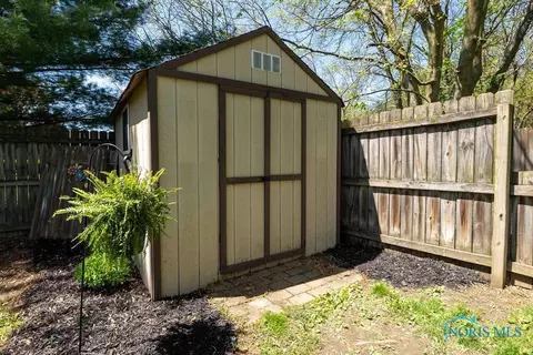 2057 Windsor Pl, Findlay, OH 45840 photo 10