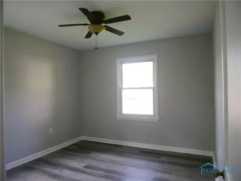 809 Wall St, Maumee, OH 43537 photo 11