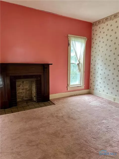 202 E Montford Ave, Ada, OH 45810 photo 12