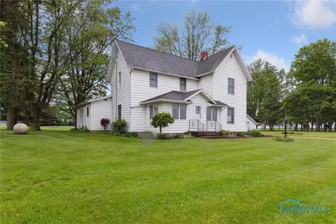 2454 Adams Ridge Rd, Defiance, OH 43512