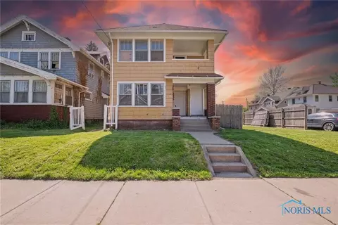 3235 Parkwood Ave, Toledo, OH 43610