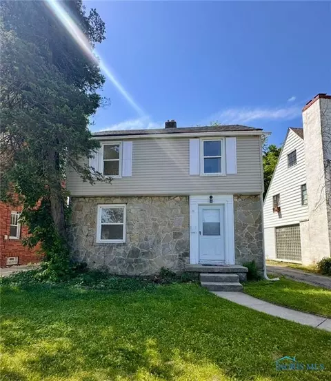 1971 Jermain Dr, Toledo, OH 43606