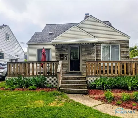 831 Cloverdale Rd, Toledo, OH 43612