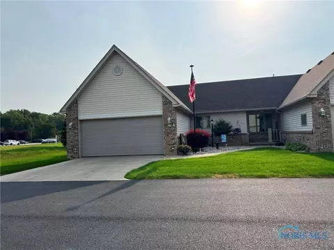 4259 Townhouse Dr #F, Oregon, OH 43616