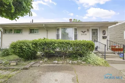 2918 Nash Rd, Toledo, OH 43613