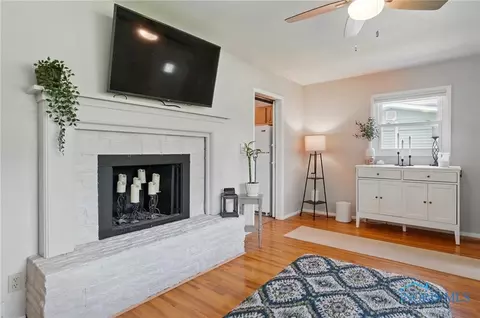 1079 Leith St, Maumee, OH 43537 photo 9