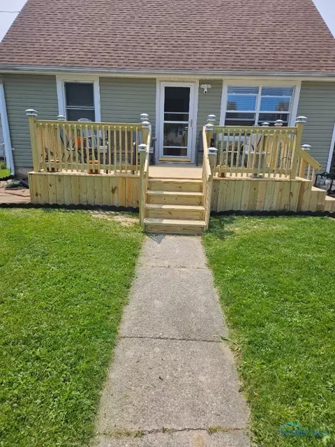 128 E Lane Ave, Lima, OH 45801