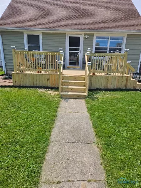 128 E Lane Ave, Lima, OH 45801