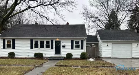 613 W Yeasting St, Gibsonburg, OH 43431