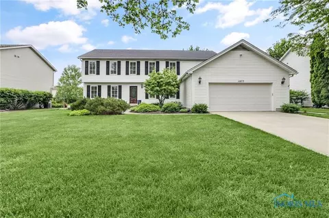 1977 Lexington Dr, Perrysburg, OH 43551