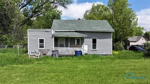 678 Lorain St, Toledo, OH 43609