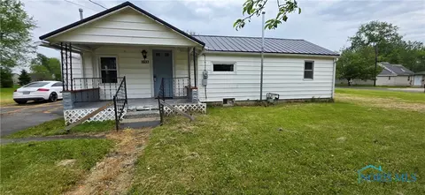 1037 Fishlock Ave, Findlay, OH 45840