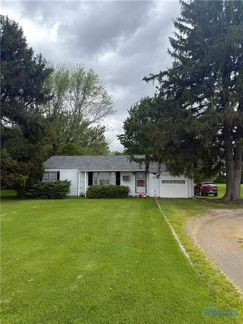 1110 Sandusky St, Fostoria, OH 44830