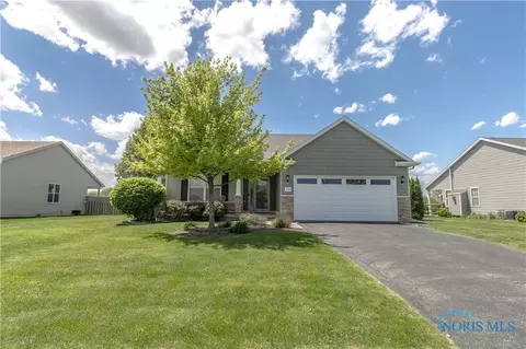1474 Marsh Hawk Rd, Perrysburg, OH 43551