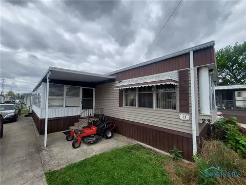 3500 Willow Beach Rd #23, Port Clinton, OH 43452