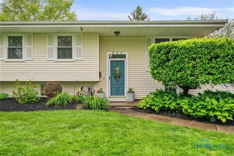 846 Maple Ln, Waterville, OH 43566 photo 4