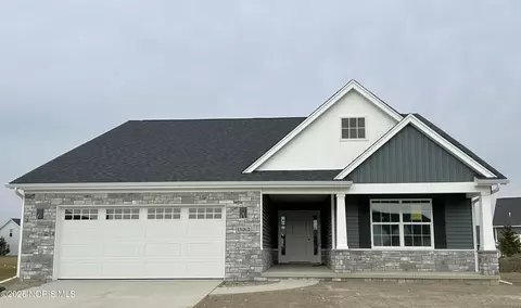 15062 Stonebridge Ln, Perrysburg, OH 43551