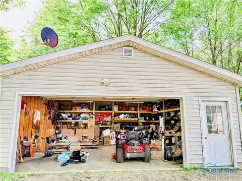348 S 8th St, Upper Sandusky, OH 43351 photo 6