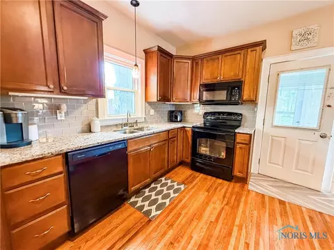 348 S 8th St, Upper Sandusky, OH 43351 photo 14