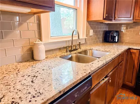 348 S 8th St, Upper Sandusky, OH 43351 photo 13