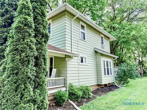 348 S 8th St, Upper Sandusky, OH 43351 photo 4