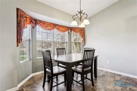 209 E Sawmill Rd, Findlay, OH 45840 photo 13