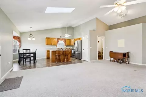 209 E Sawmill Rd, Findlay, OH 45840 photo 7