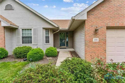 209 E Sawmill Rd, Findlay, OH 45840 photo 2