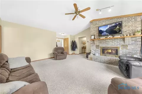 9 County Road N2, Napoleon, OH 43545 photo 4