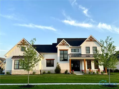 9305 Bowman Farms Ln, Sylvania, OH 43560