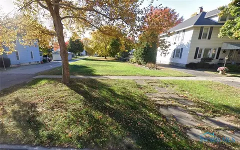 454 N Sandusky Ave, Sandusky, OH 43351