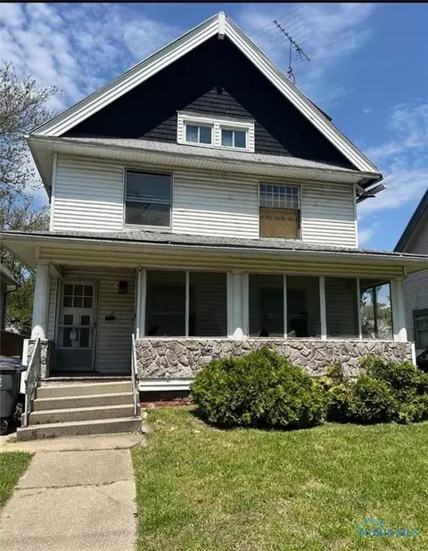 636 Nesslewood Ave, Toledo, OH 43610