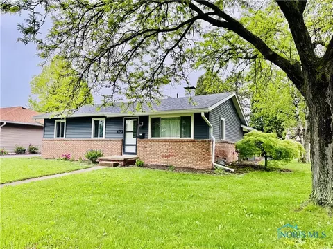 5929 Viramar Rd, Toledo, OH 43611