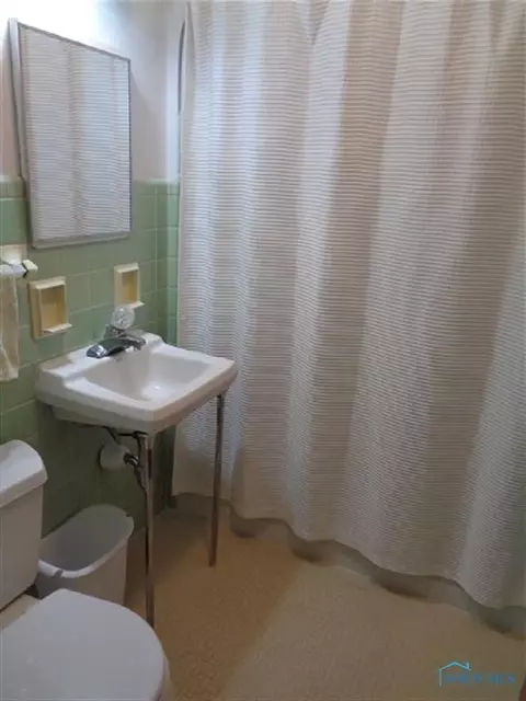934 E 4th St, Ottawa, OH 45875 photo 15