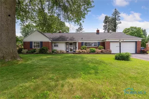 3419 Christie Blvd, Toledo, OH 43606