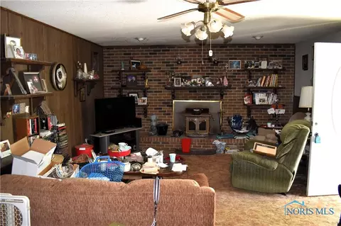4260 S Eber Rd, Monclova, OH 43542 photo 12