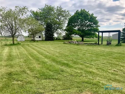 5151 Keller Rd, Walbridge, OH 43465 photo 4