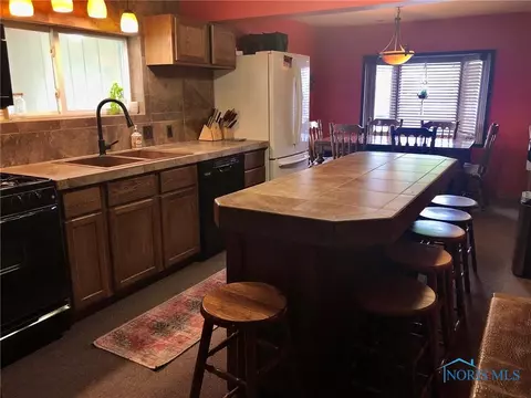 5151 Keller Rd, Walbridge, OH 43465 photo 14